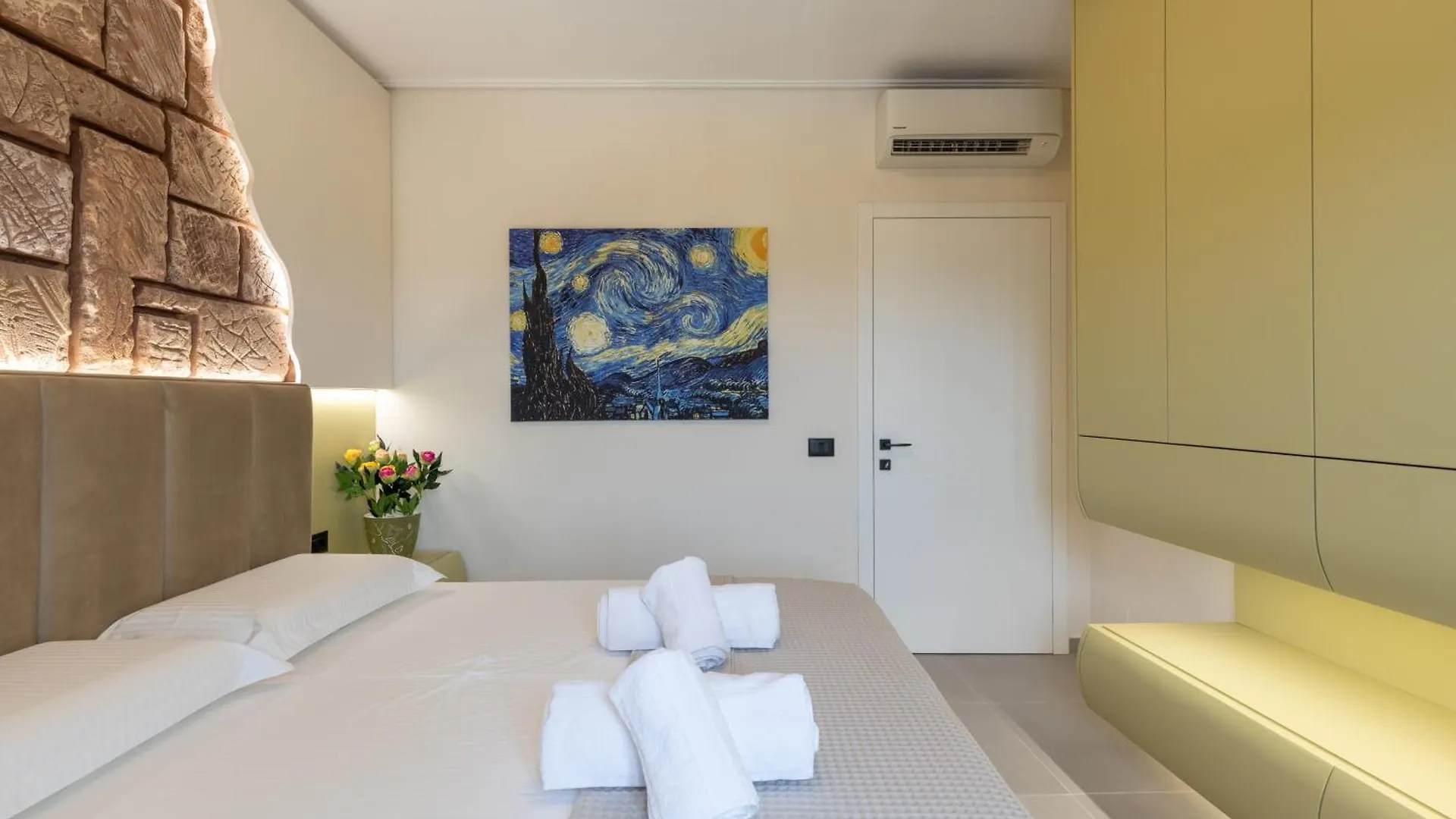 The View - Tiffany Luxury 2 Bedroom Free Parking, Central Sarande